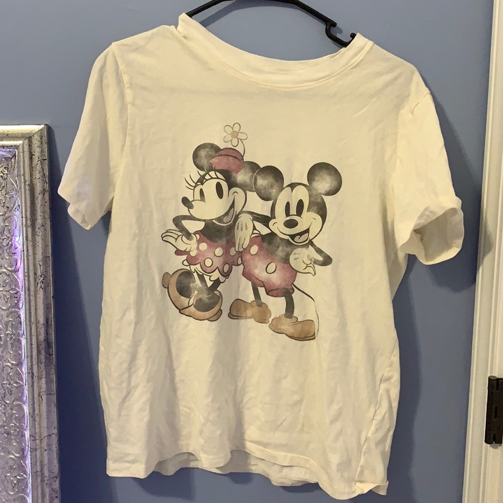 Graphic tee